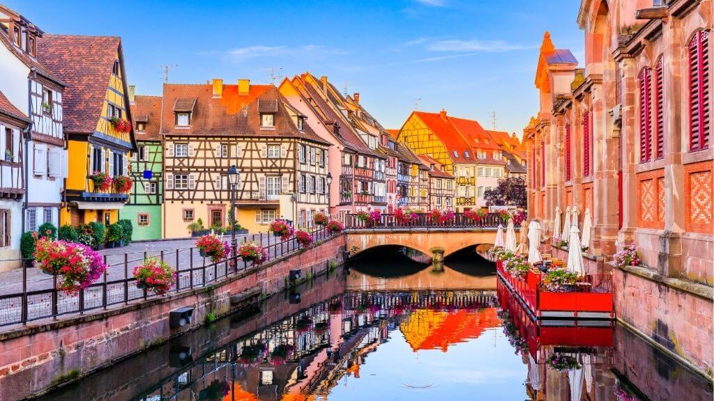 Phố cổ Colmar   Thị trấn cổ tích ở vùng Alsace, đông bắc Pháp