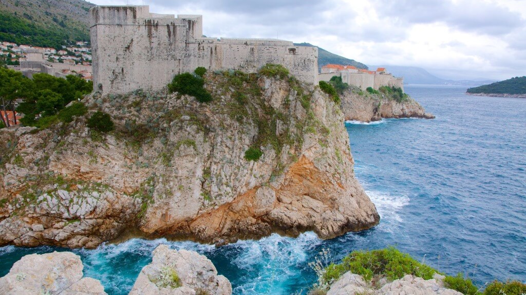 Dubrovnik thuộc Croatia, được biết đến như điểm du lịch nổi bật nhất tại Địa Trung Hải.