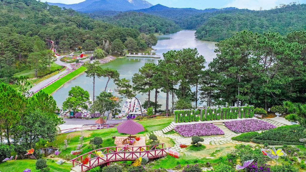 Lạc lối ở thung lũng tình yêu Đà Lạt