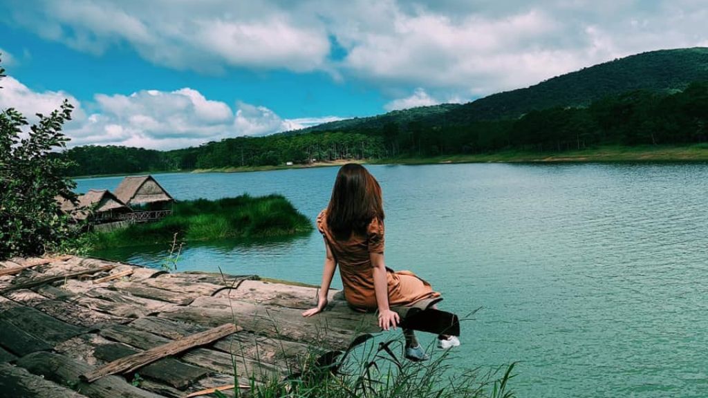 Vô vàn góc sống ảo đẹp mắt tại phim trường Happy Hill