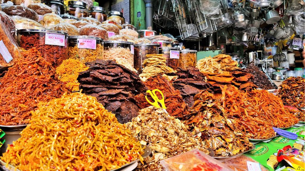 Mua sắm đặc sản Đà Nẵng làm quà