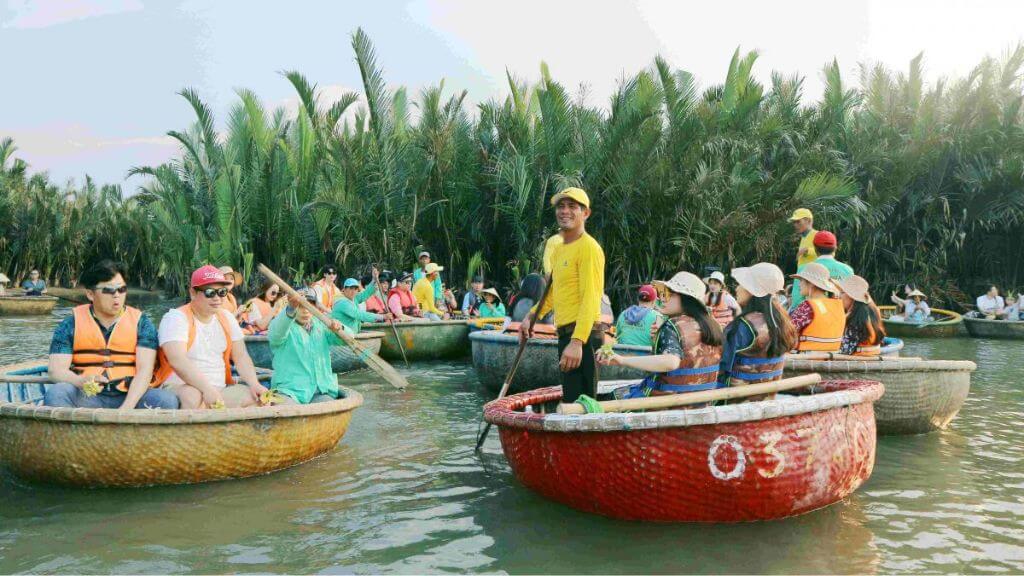 Trải nghiệm tham quan Rừng Dừa bằng thuyền thúng