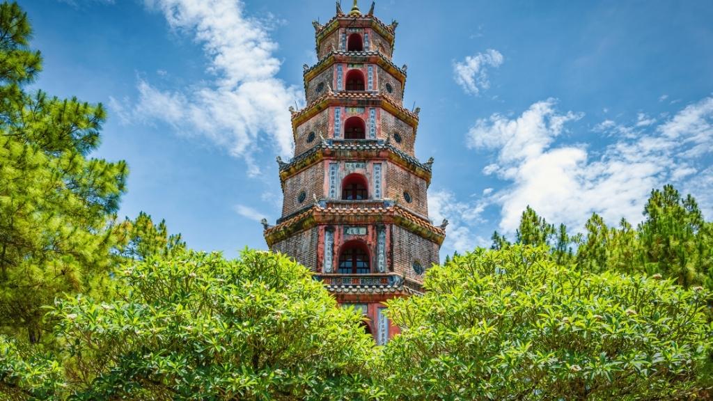 Tham quan Chùa Thiên Mụ - ngôi chùa cổ kính và lâu đời bậc nhất tại Đà Nẵng