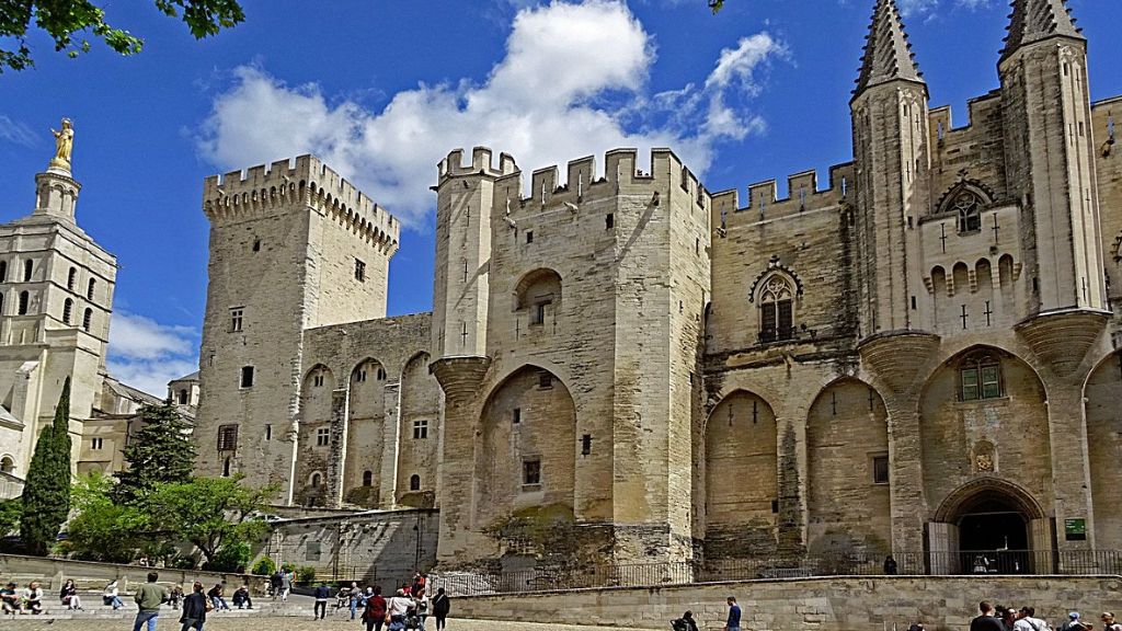 Kiến trúc của Cung điện Palais des Papes