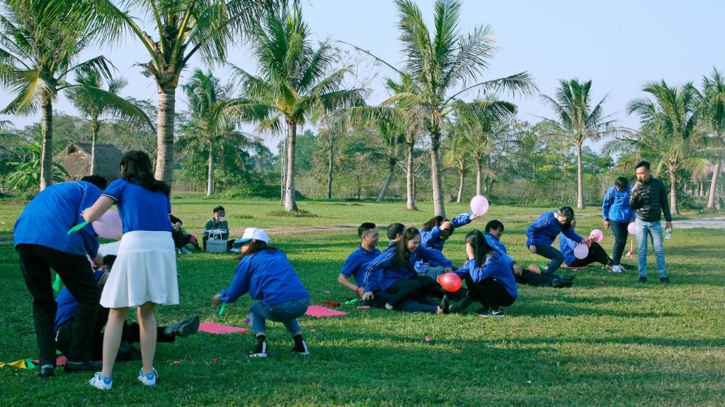 Hoạt động teambuilding tại khách sạn khu nghỉ dưỡng