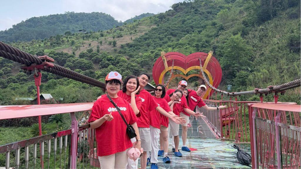 Check in tình yêu giữa Mộc Châu