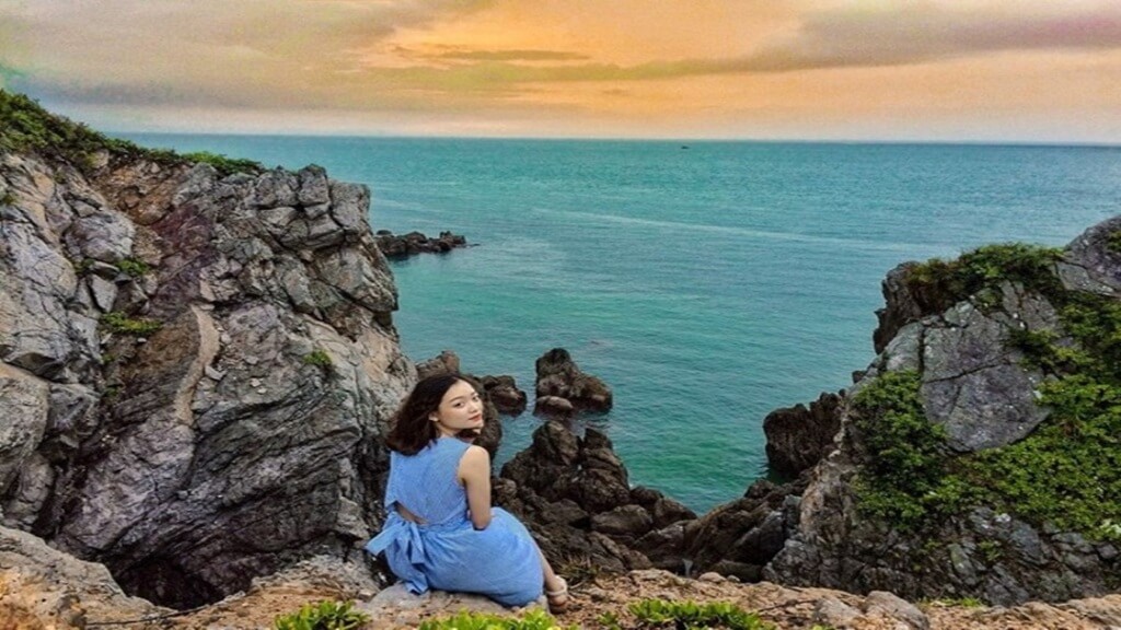 Khung cảnh kỳ vĩ tại Đảo Quan Lạn
