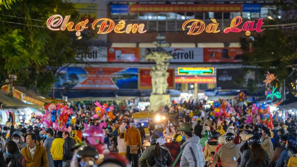 Chợ đêm Đà Lạt - Nơi hội tụ ẩm thực đặc sản