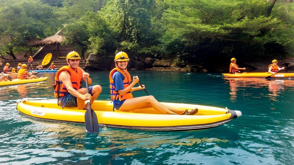 Trải nghiệm chèo Kayak trên sông Chày