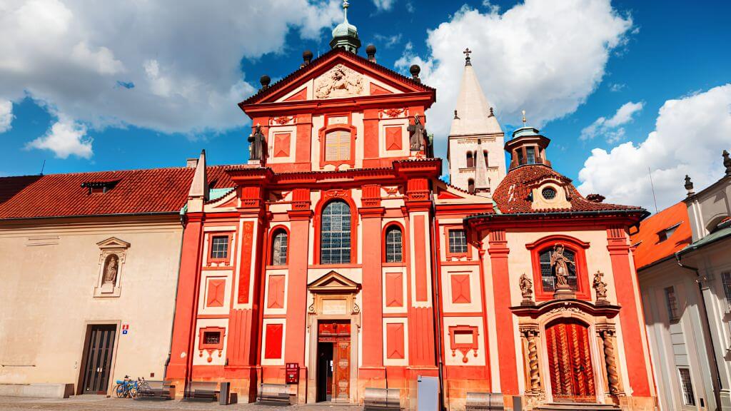Vương cung thánh đường St  George (St  George’s Basilica)