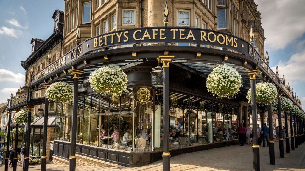Cửa hàng Betty Tea Room York lộng lẫy