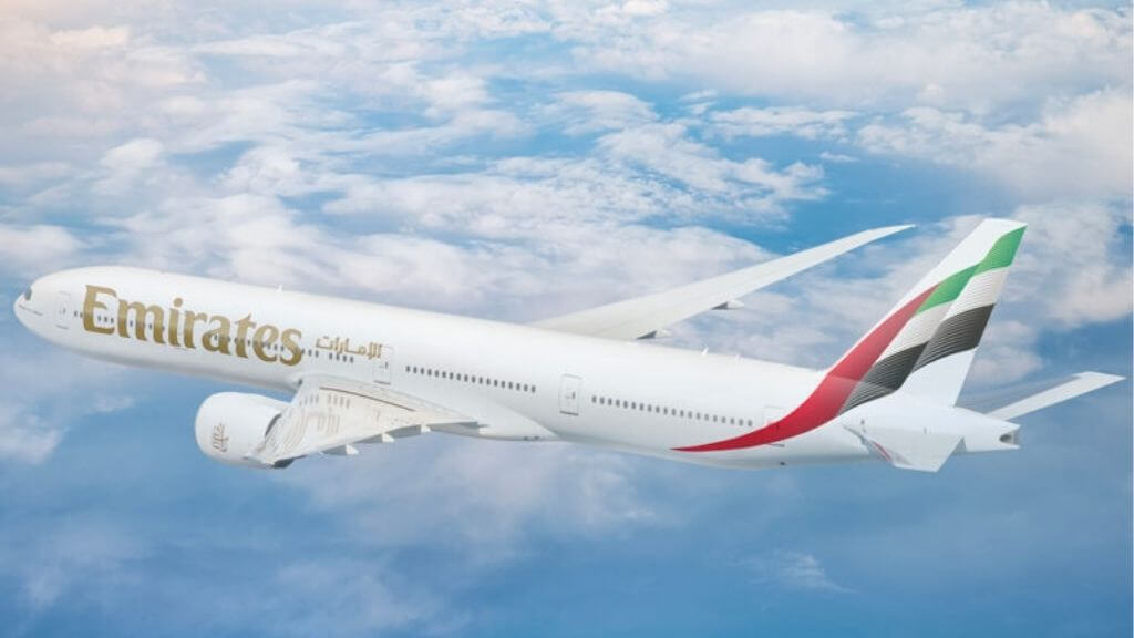 Du khách sẽ bay bằng hãng hàng không 5 sao Emirates Airlines