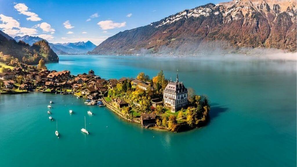 Làng Iseltwald - bối cảnh gắn liền với bộ phim Hạ Cánh Nơi Anh