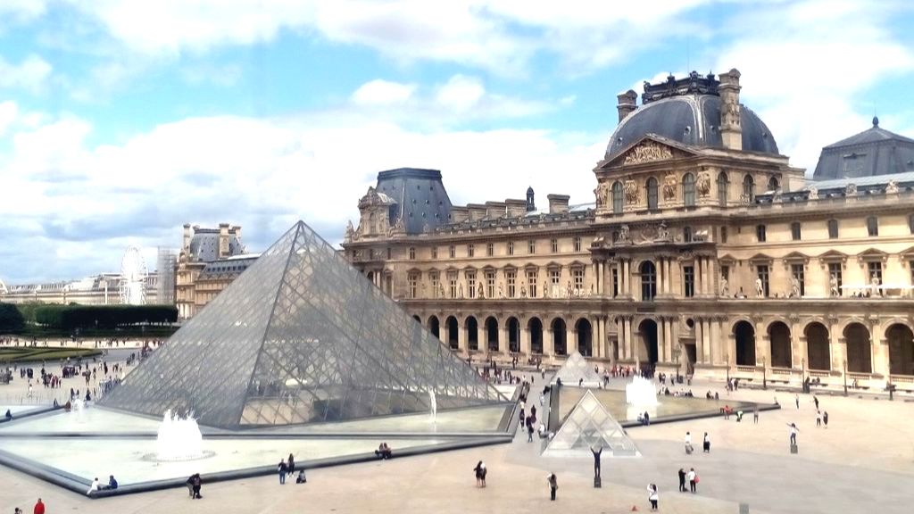 Bảo tàng Louvre mỹ lệ
