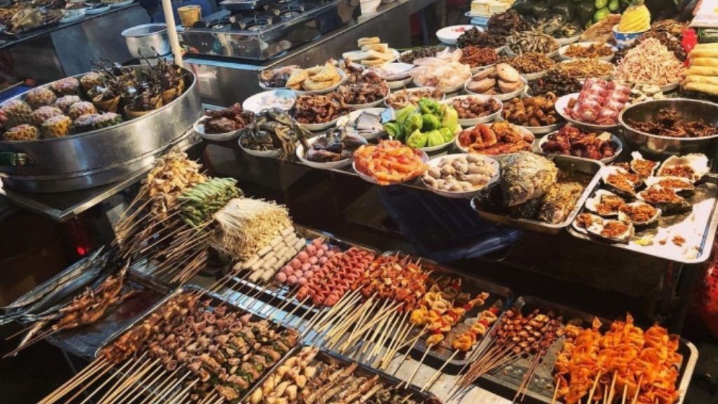 Những món ăn đường phố nổi tiếng tại Hà Khẩu