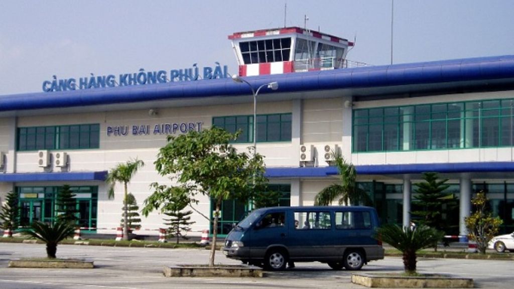 Sân bay Phú Bài