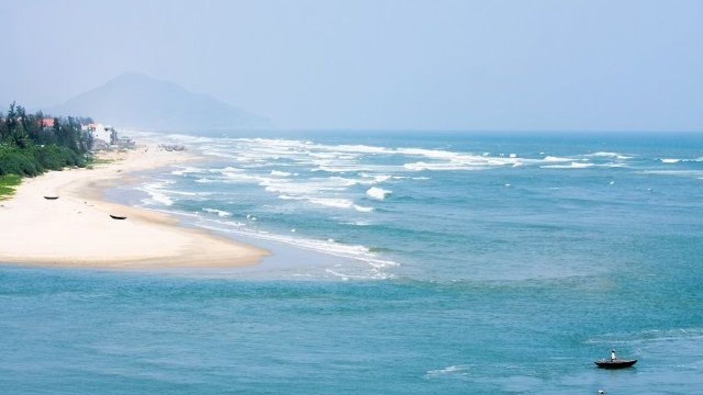 Vịnh biển Lăng Cô