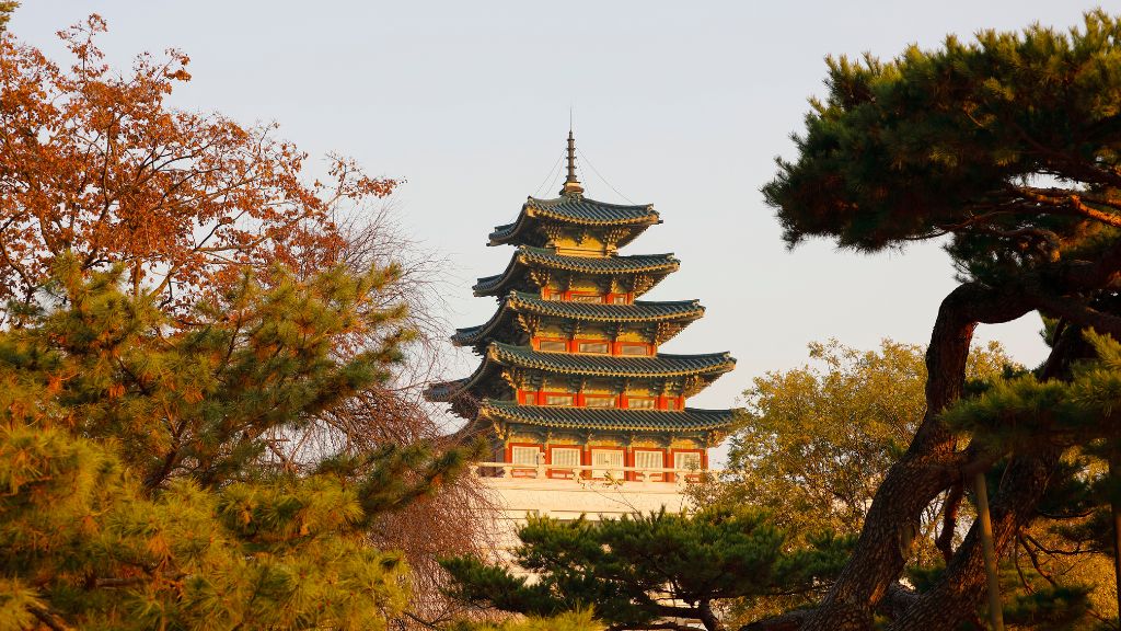 Tham quan Cung điện Gyeongbokgung tráng lệ
