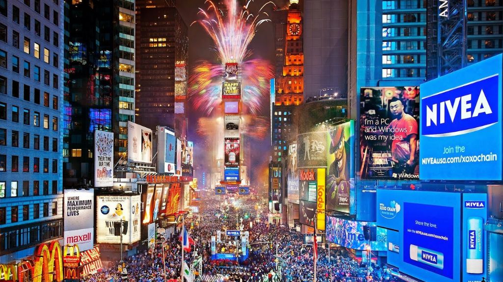 Đắm mình vào không gian của Quảng Trường Thời Đại (Times Square)