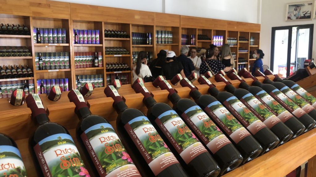 Cơ sở rượu vang Sim loại rượu vang làm từ trái sim rừng chín
