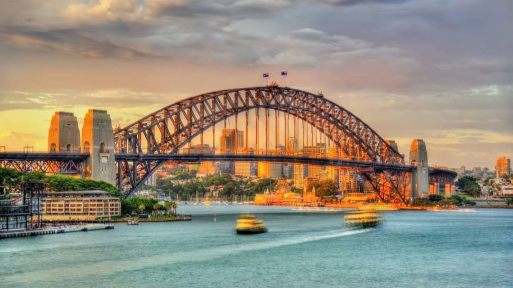 Cầu cảng Sydney Harbour Bridge được mệnh danh là cây cầu lớn và đẹp nhất thế giới