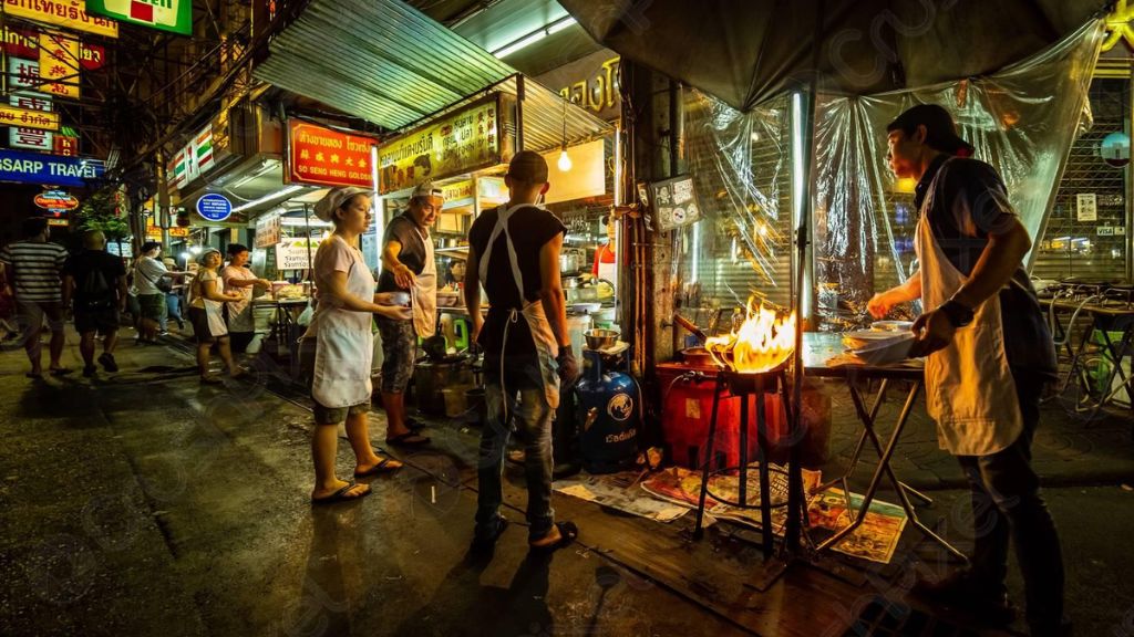 Trải nghiệm ẩm thực đường phố Thái Lan