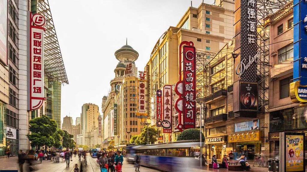 Mua sắm trên Phố Nam Kinh