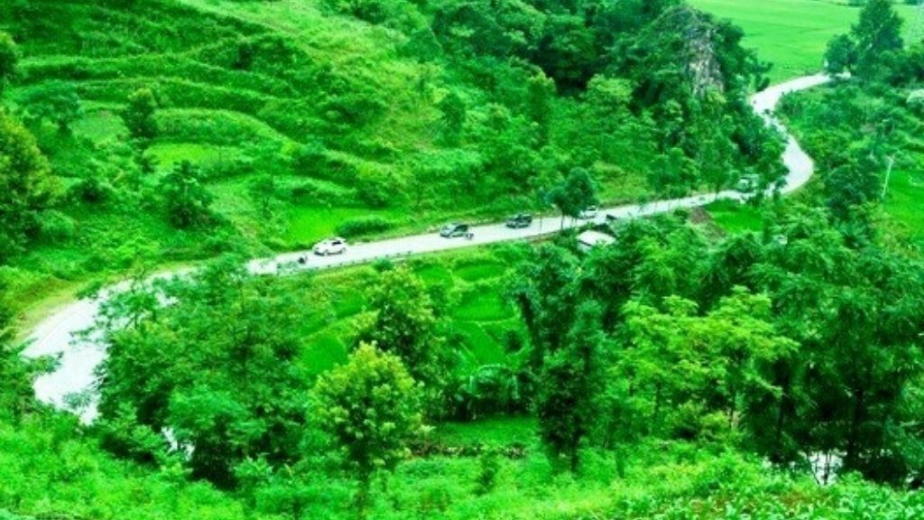 Đổ đèo tại cung đường đèo Cao Bắc