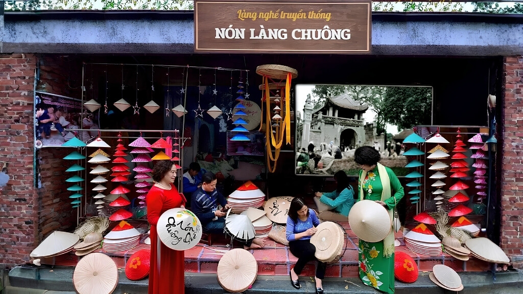 Tham gia chợ phiên tại Làng Nón Chuông