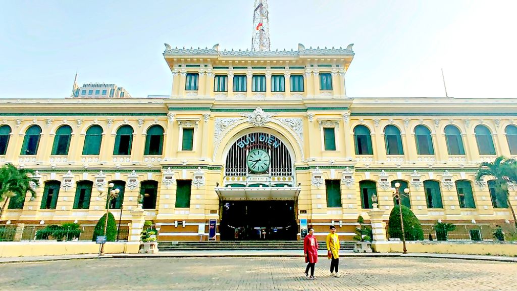 Bưu điện thành phố Hồ Chí Minh