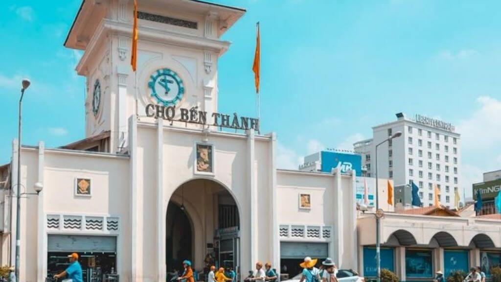 Mua sắm tại chợ Bến Thành tại TP Hồ Chí Minh