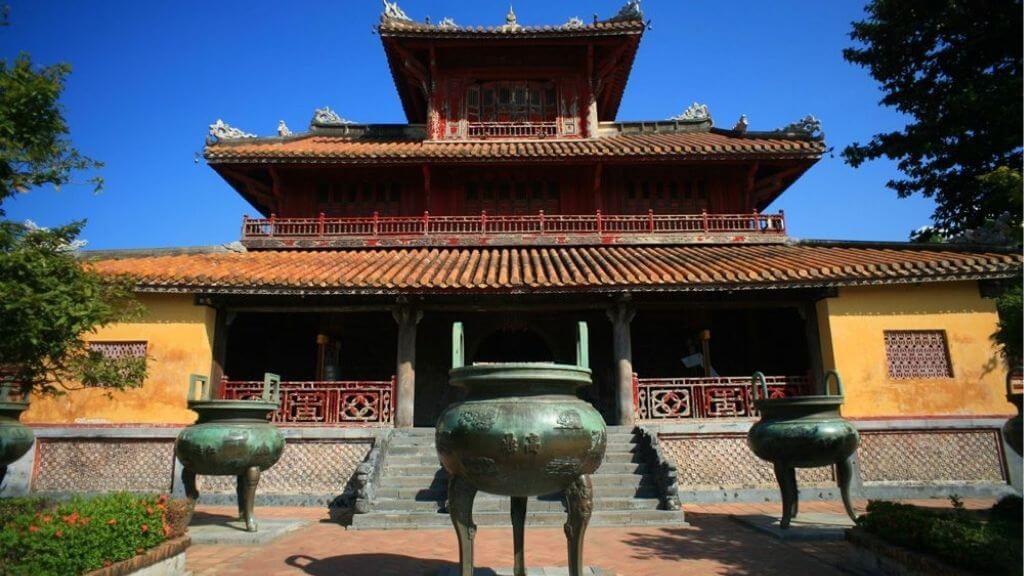 Khám phá kiến trúc cổ kính đậm sắc Trung Hoa tại Miếu Thành Hoàng