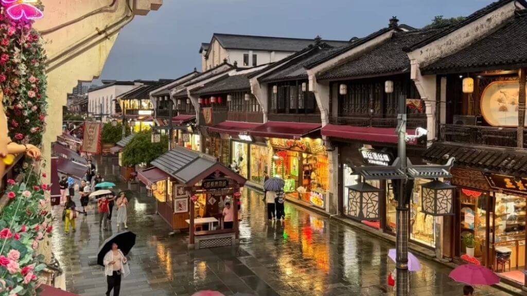 Dạo quanh Phố đi bộ Thanh Hà Phường   khu phố cổ nổi tiếng tại Hàng Châu