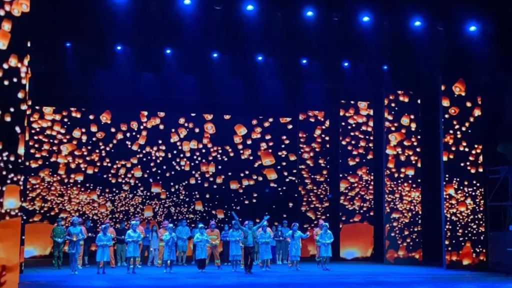 Xem show diễn nổi tiếng Tống Thành thiên cổ tình