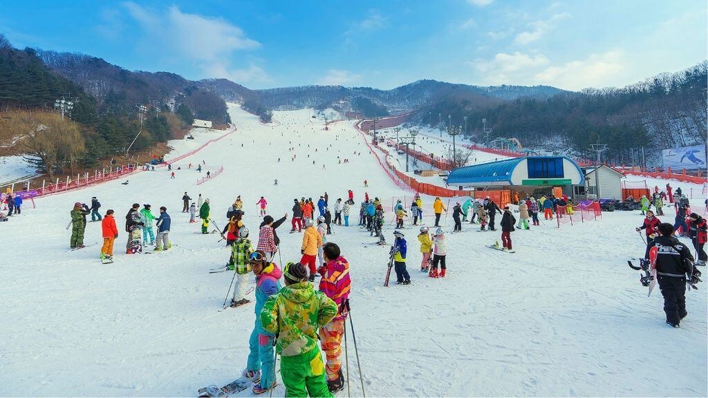 Khu trượt tuyết Elysian thu hút hàng ngàn khách du lịch mỗi năm