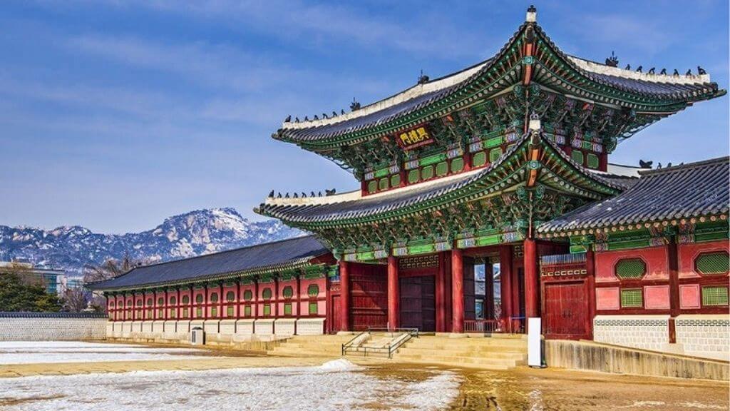 Chiêm ngưỡng vẻ uy nghiêm của Cung điện Gyeongbok giữa lòng Seoul