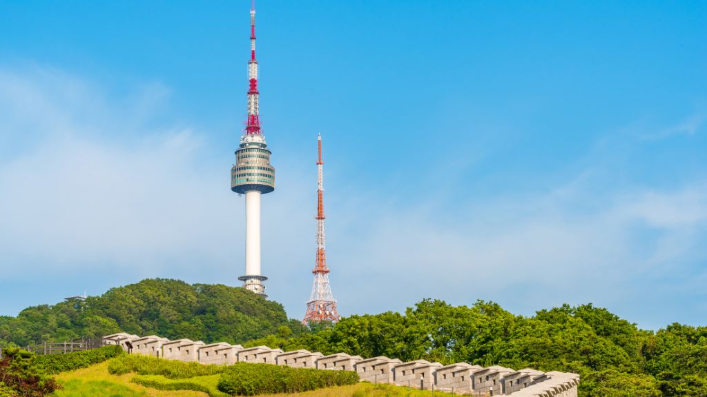 Tháp Namsan Seoul biểu tượng thành phố