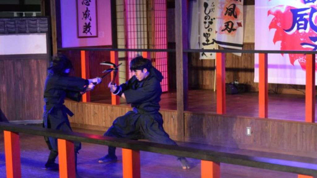 Show Ninja trong tour Hokkaido Nhật Bản