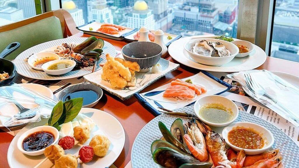 Thưởng thức buffet tại tòa nhà Baiyoke Sky 86 tầng