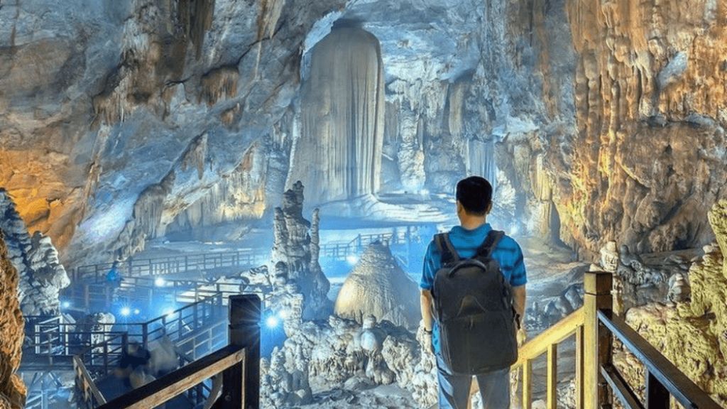 Tour Huế khám phá động Thiên Đường kỳ vĩ 1 ngày