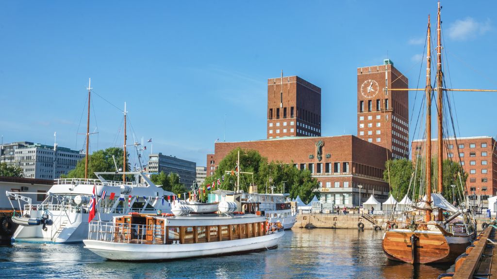 Tòa thị chính Oslo (City Hall) với kiến trúc độc đáo