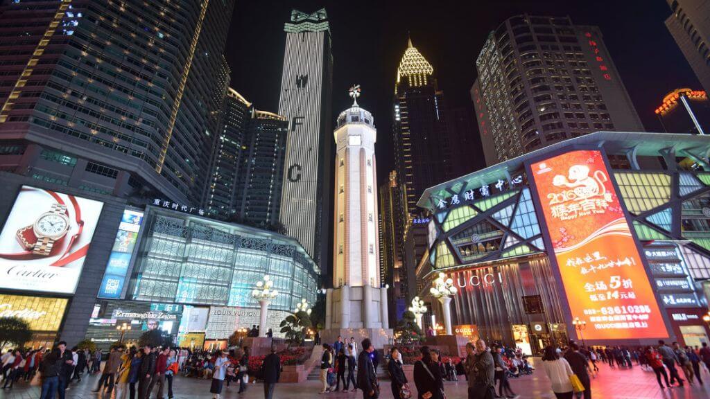 Checkin tại phố đi bộ Bia Giải Phóng