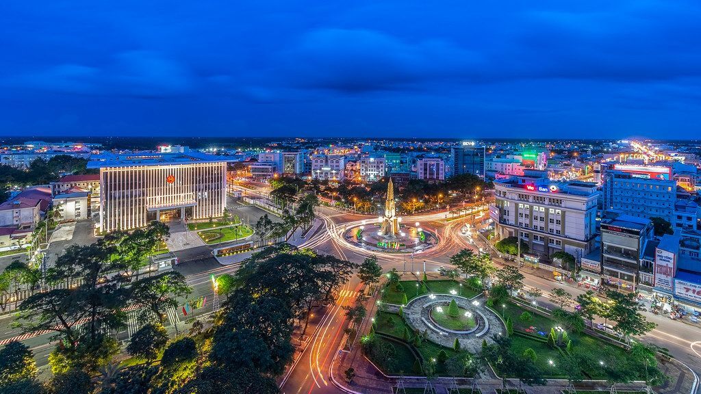 Dạo quanh thành phố Cà Mau về đêm