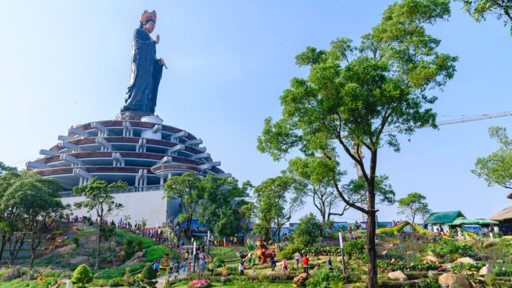Thăm quan Khu du lịch SunWorld Bà Đen Tây Ninh