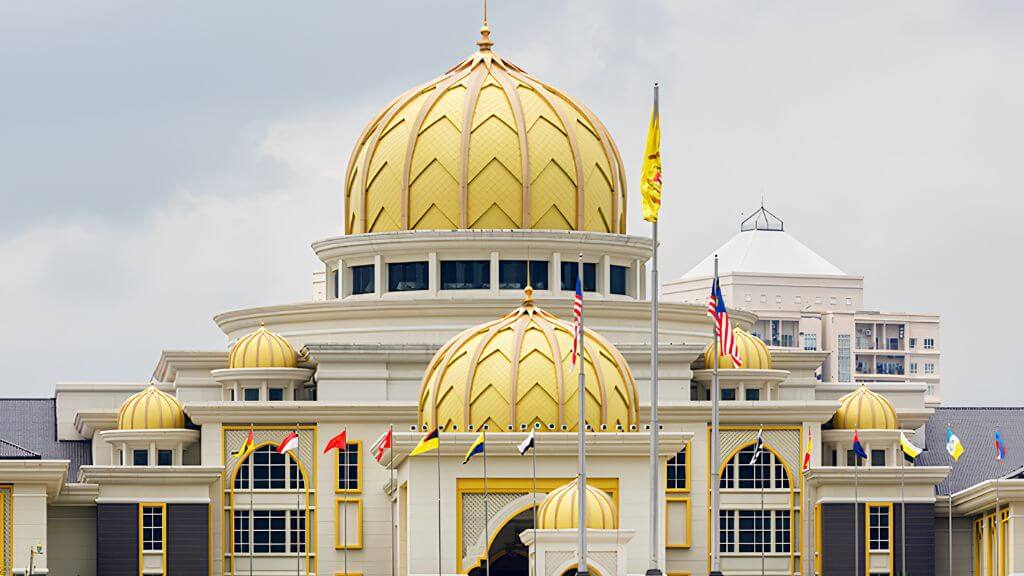 Cung Điện Hoàng Gia – nơi ở chính thức của Quốc vương Malaysia   Copy