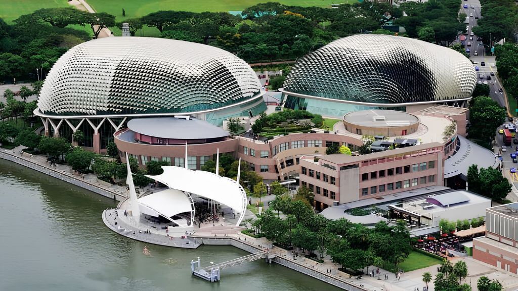 Nhà hát Esplanade – công trình biểu tượng với kiến trúc độc đáo bên vịnh Marina