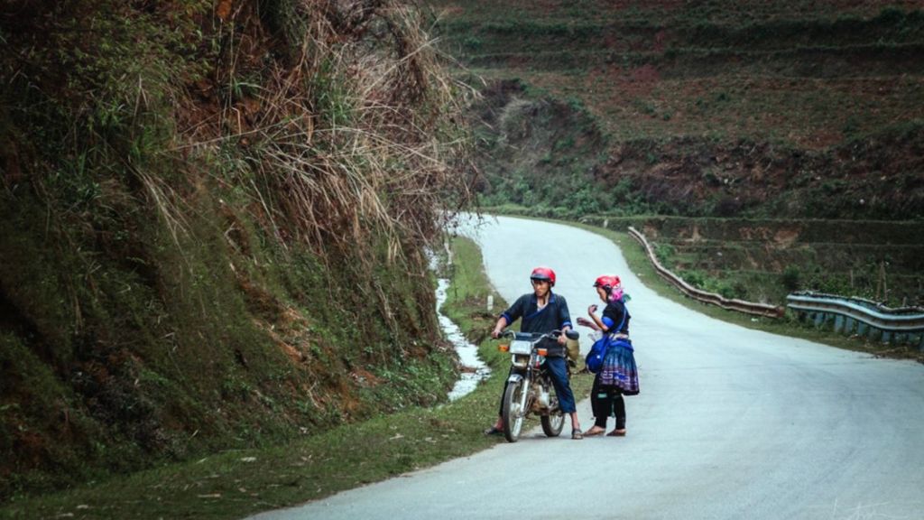 Khám phá đèo Khau Phạ trong tour du lịch Đông Tây Bắc