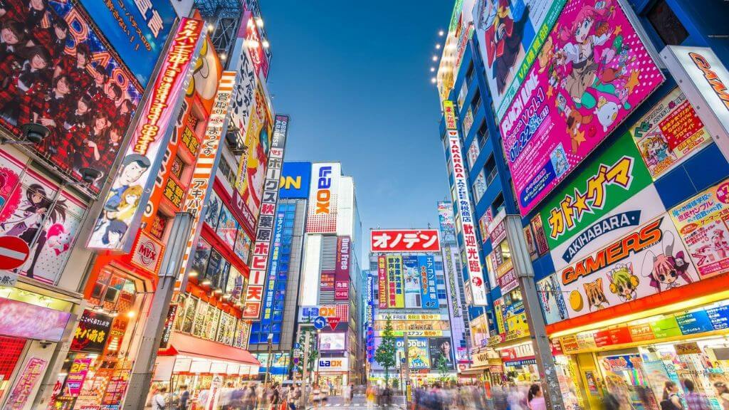 Mua sắm tại khu phố điện tử nổi tiếng Akihabara
