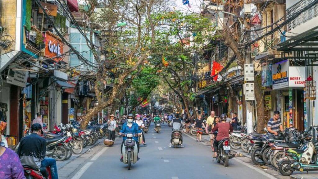 Dạo quanh phố cổ