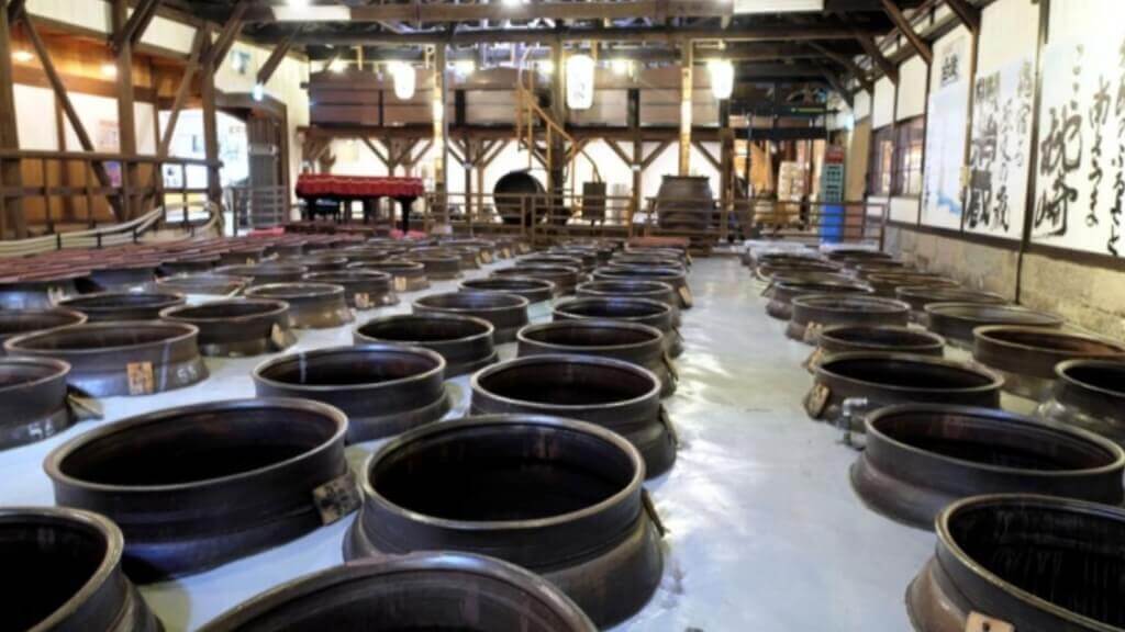 Tham quan xưởng sản xuất rượu Shochu Brewery Satsushu Hamadaya Denbei